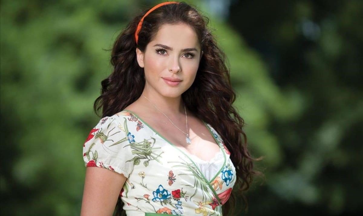 Imagen de La actriz Danna García comparte las secuelas del coronavirus en su piel