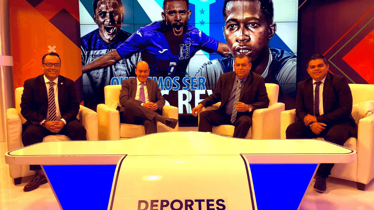 Imagen Principal de Nota: Fútbol a Fondo, la autoridad en deportes cada noche