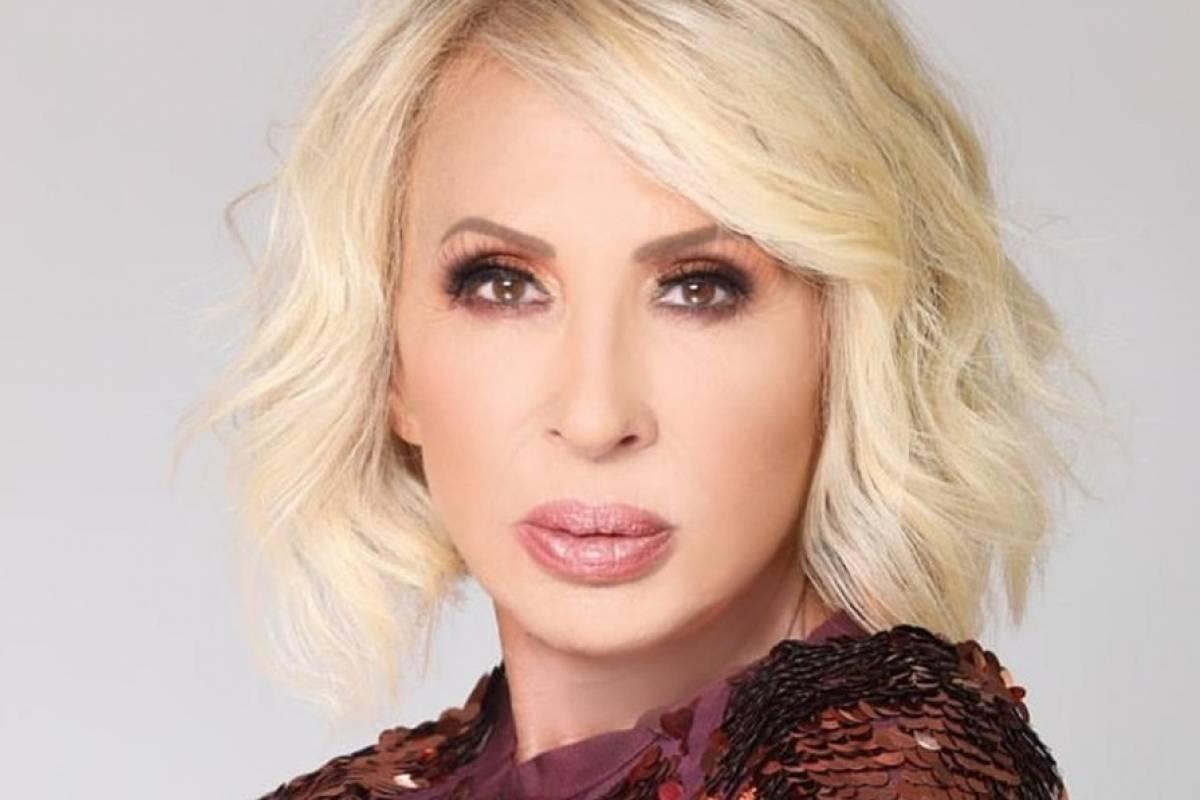 Imagen Principal de Nota: Laura Bozzo reaparece  con esbelta figura en una piscina, a sus 68 años de edad