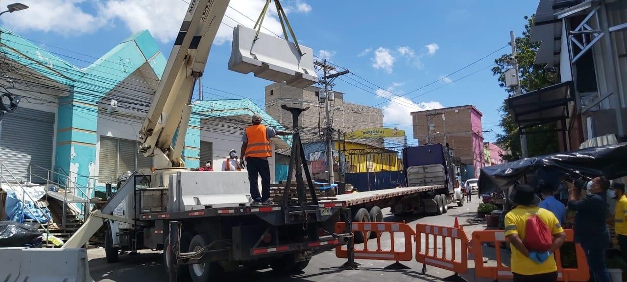 Imagen de Inicia cierre de accesos al mercado Zonal Belén en Comayagüela