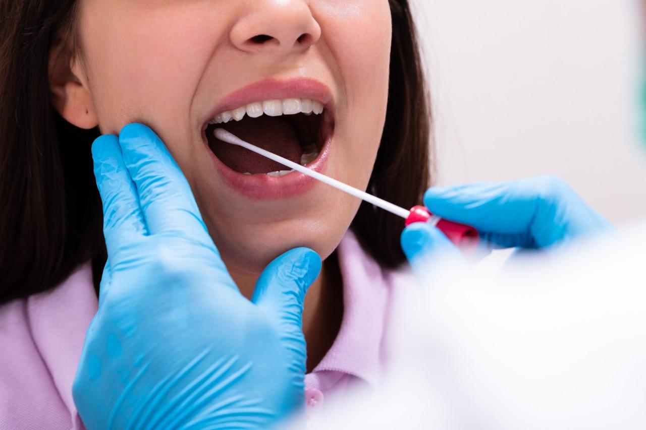 Imagen de Coronavirus: Prueba de saliva puede ayudar a ponerle fin a la pandemia mundial de covid-19