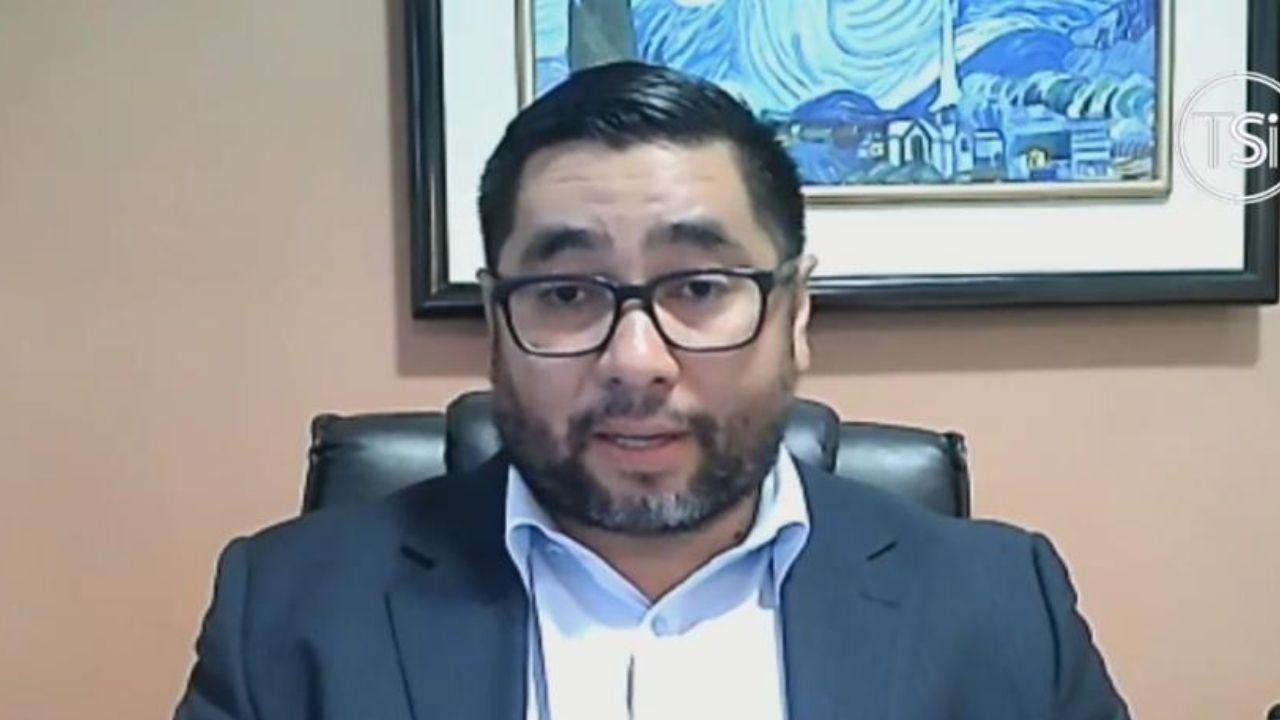 Imagen Principal de Nota: Honduras es el único país del mundo donde las elecciones las ejecutan los partidos políticos, afirma analista político