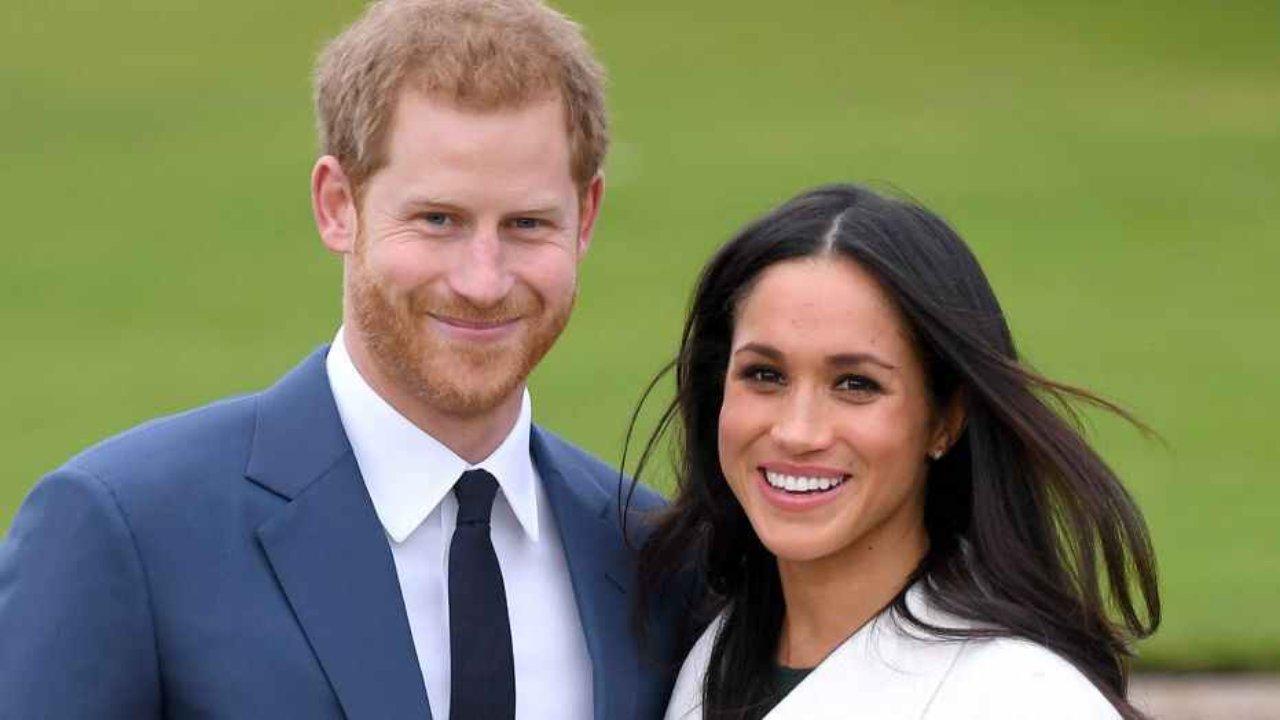Imagen Principal de Nota: Meghan Markle se deja ver por primera vez en el jardín de su casa en California