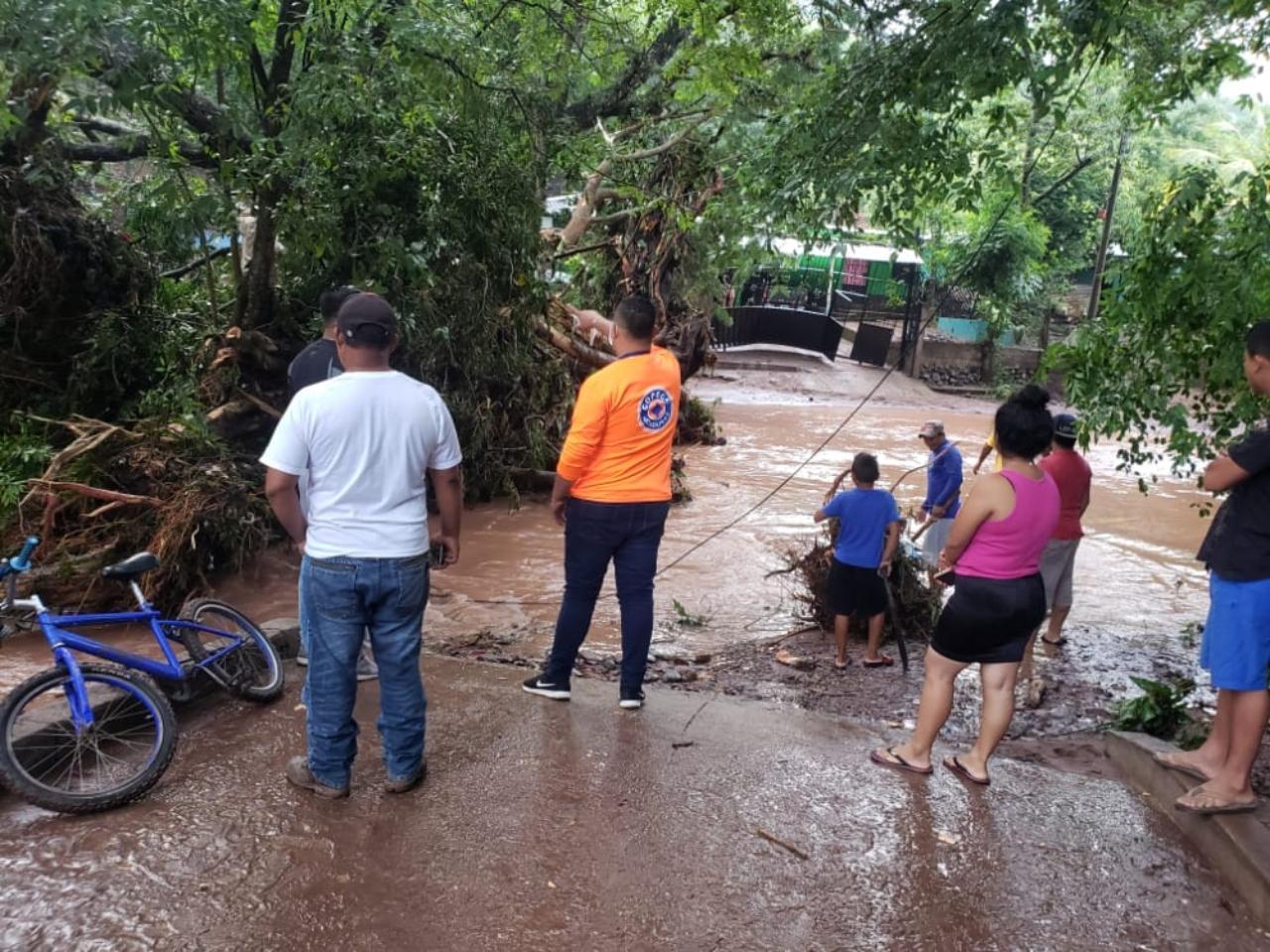 Imagen Principal de Nota: Octubre será un mes con muchas lluvias y hondureños deben tomar medidas, advierte Juan José Reyes