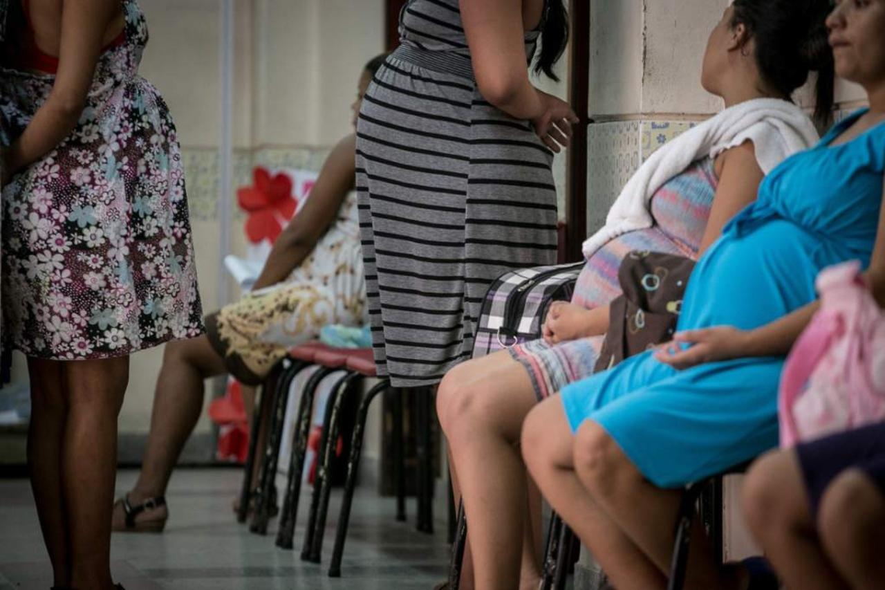 Imagen Principal de Nota: Un 20 por ciento aumentarán los partos a finales de 2020 a causa del confinamiento en Honduras, afirma viceministro de Salud