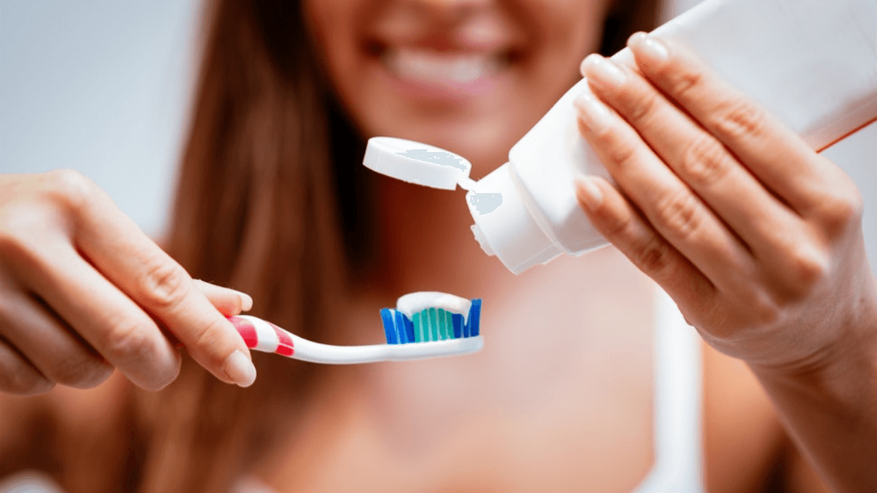 Imagen de Esta forma de guardar el cepillo de dientes puede causarte un posible contagio de covid-19