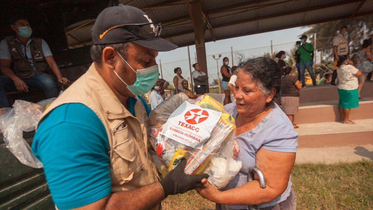 Imagen Principal de Nota: 10 mil personas reciben donativo de suministros gracias a TEXACO