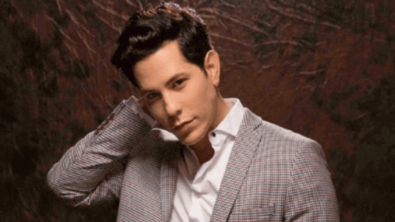 Imagen de Cantante de RBD se defiende de hombre que lo acusa de transmitirle el VIH