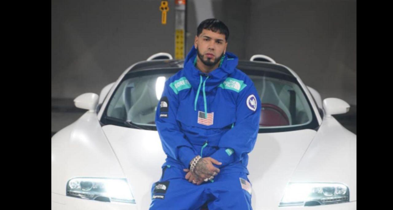 Imagen de Acusan a Anuel AA de imitar a Bad Bunny tras publicar su nuevo auto: un Bugatti