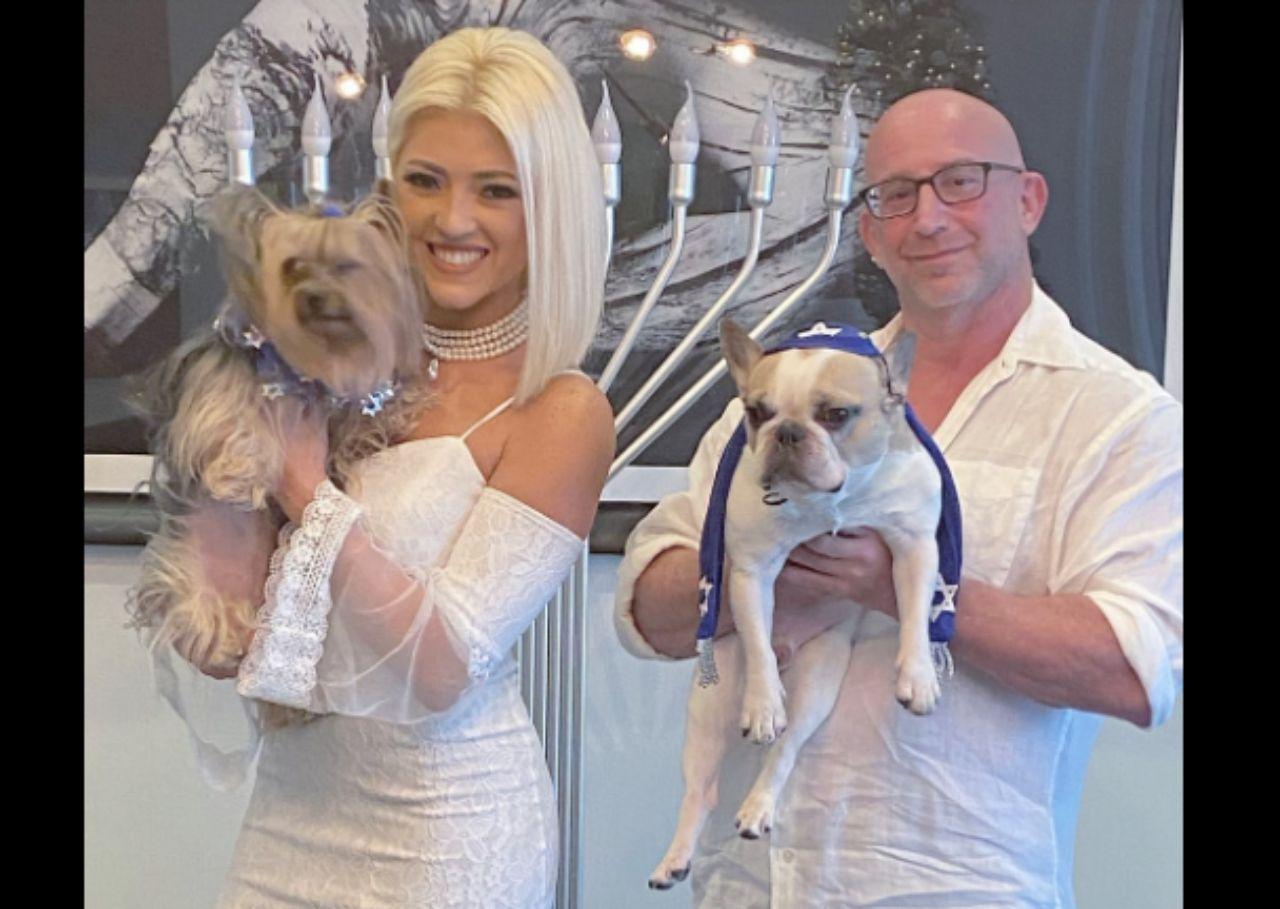 Imagen de Debbie Bertrand presume lujoso anillo de compromiso y ya suenan las campanas de boda