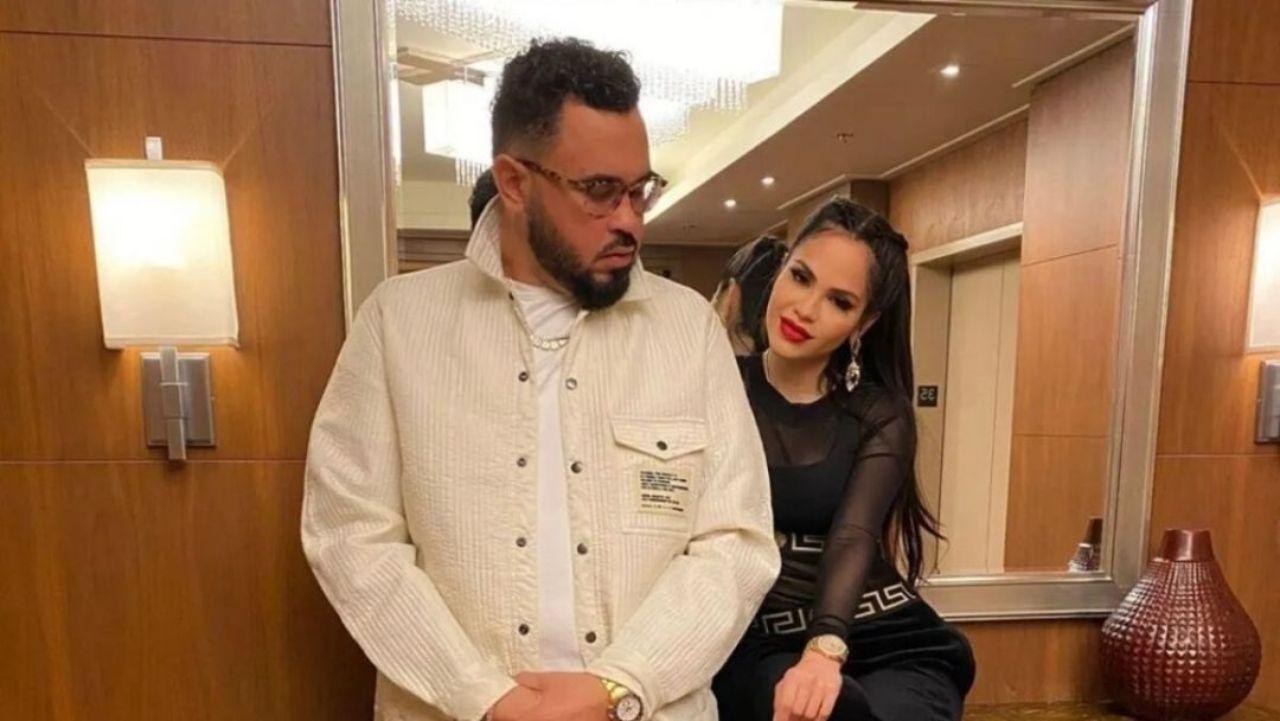 Imagen de Con tremendo beso Natti Natasha y Raphy Pina confirman su romance. Mira el vídeo que despeja las dudas