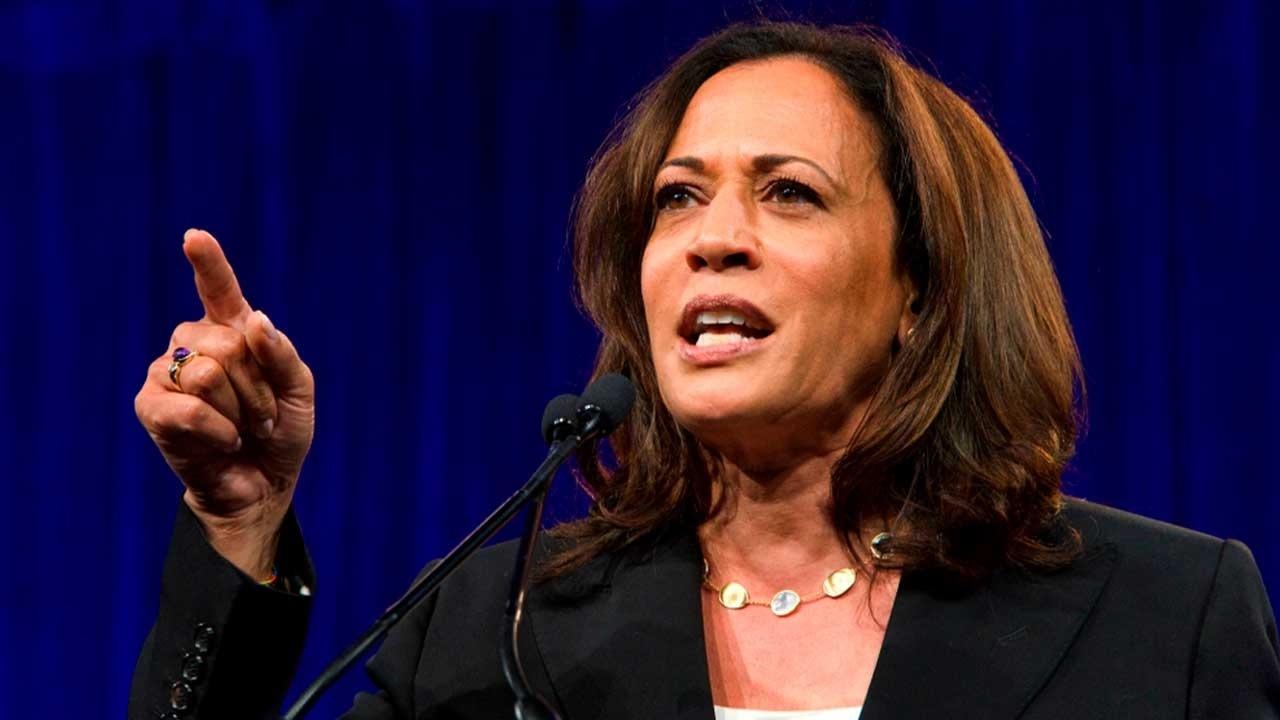 Imagen de Kamala Harris en Premios lo Nuestro 2021: 'se necesita el espíritu de esperanza que inspiran los artistas'