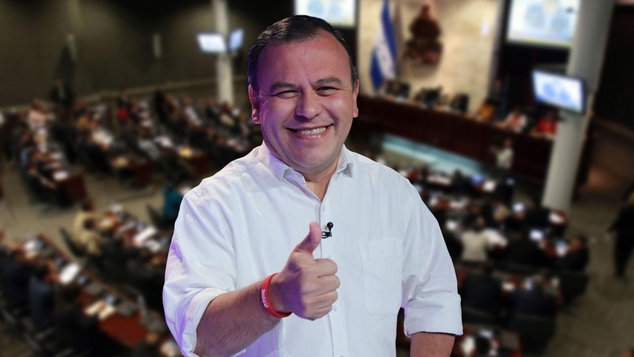 Imagen Principal de Nota: Darío Banegas: 'El CN funcionaría perfectamente con 40 diputados'
