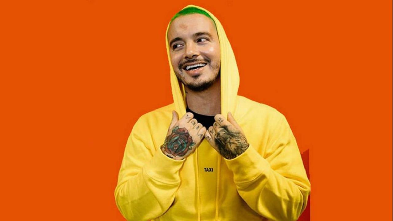 Imagen Principal de Nota: Video: J Balvin recibe fuertes críticas por orinar en plena vía pública