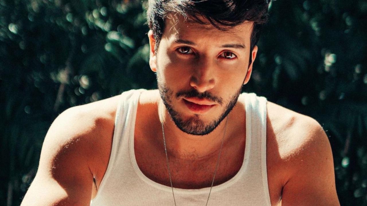 Imagen Principal de Nota: Sebastián Yatra enloqueció a sus fans con candente fotografía sin ropa, ‘nos dejas sin aire a todas’
