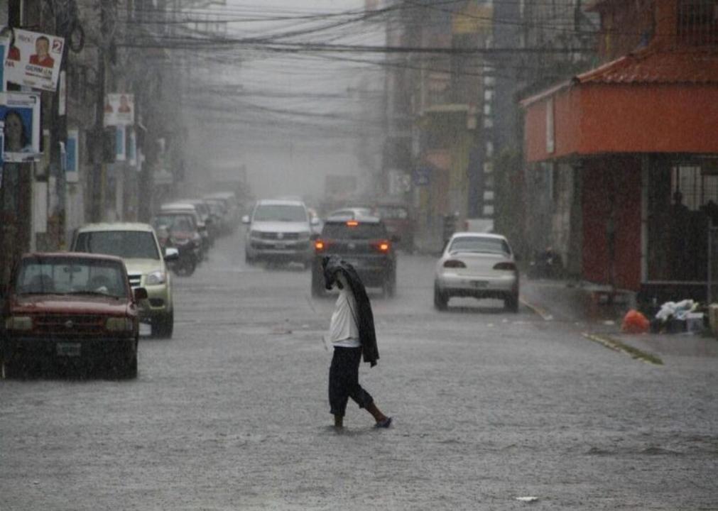 Imagen de Fuertes lluvias afectarán a Honduras esta semana; expertos recomiendan seguir estos cuidados