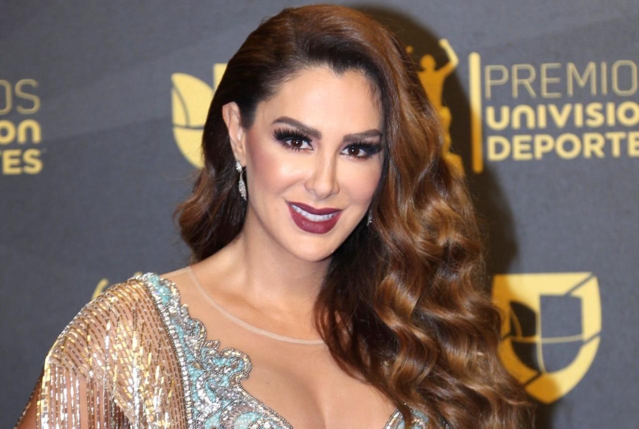 Imagen de Ninel Conde bailando en diminuto bikini es el video de moda en TikTok, ¿ya lo viste?