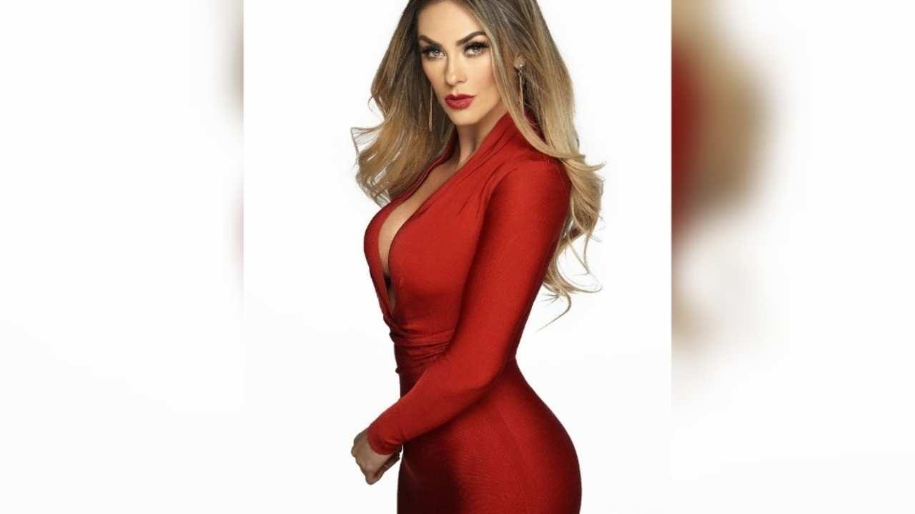 Imagen de Aracely Arámbula  sorprende a seguidores, tras compartir sensual  foto en ropa interior