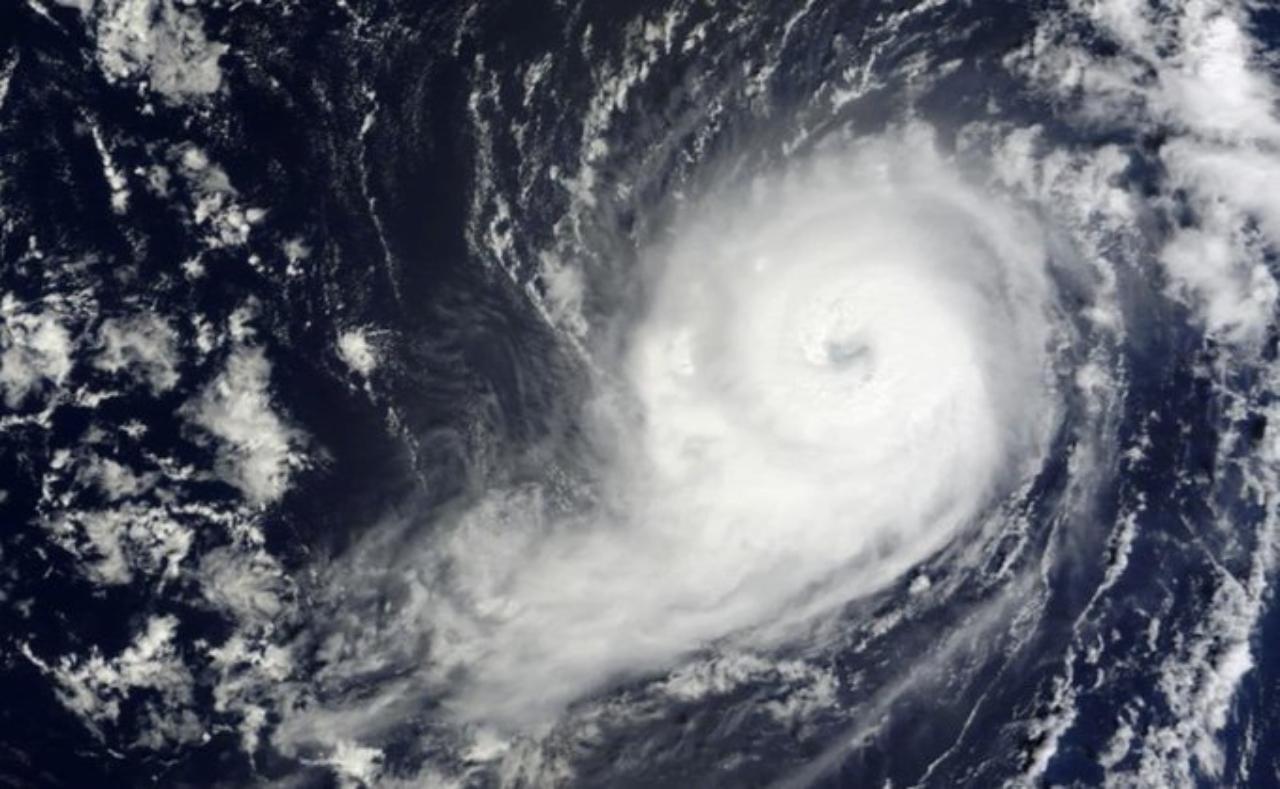 Imagen de Elsa se convierte en huracán categoría 1 y sus efectos dejarían lluvias en Honduras este fin de semana