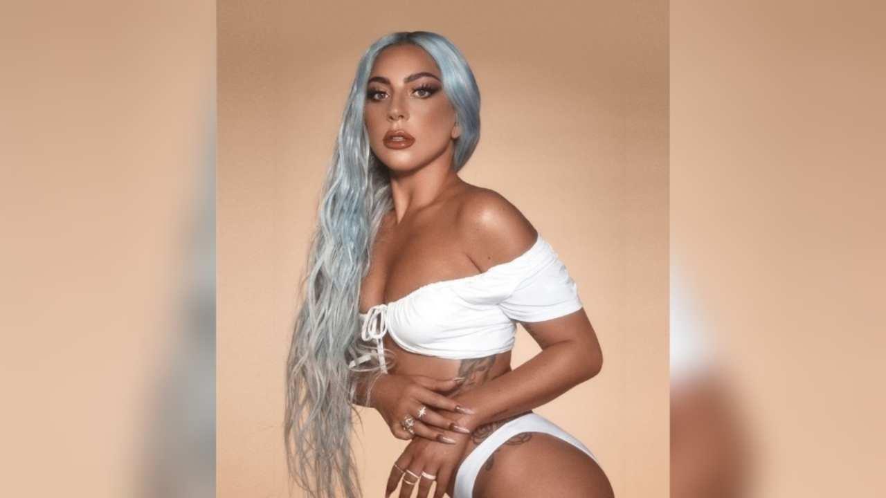 Imagen Principal de Nota: Lady Gaga enloquece las redes al lucir tremenda figura en bikini naranja