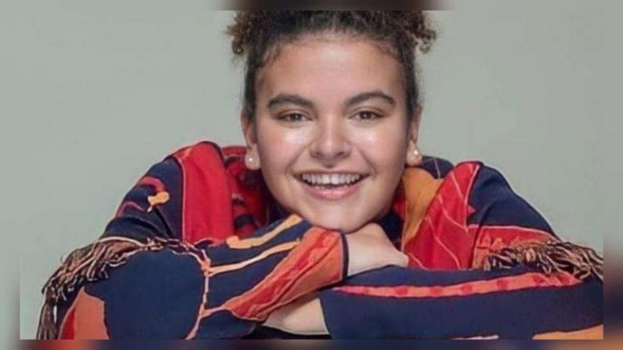 Imagen de Hija de Lucero y Mijares enciende las redes en traje de baño y realizando atrevida acrobacia
