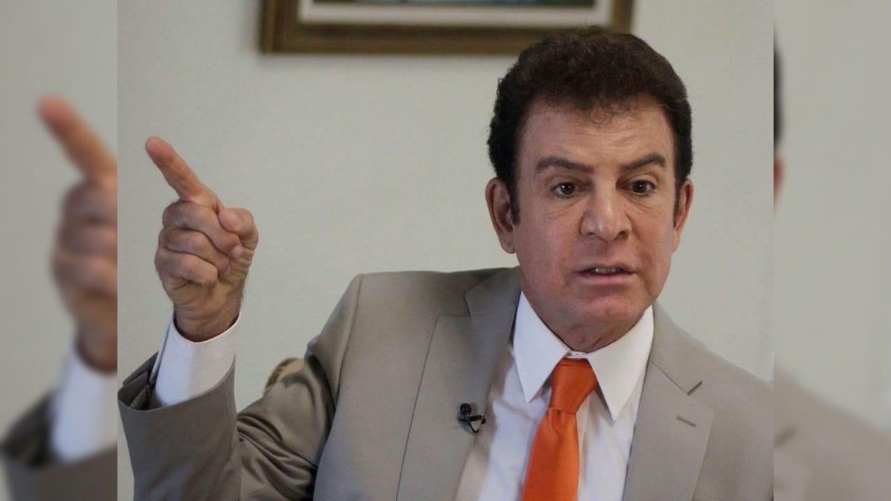 Imagen de Salvador Nasralla alborotó a sus seguidores con una sola palabra en Facebook, ¿cuál fue?