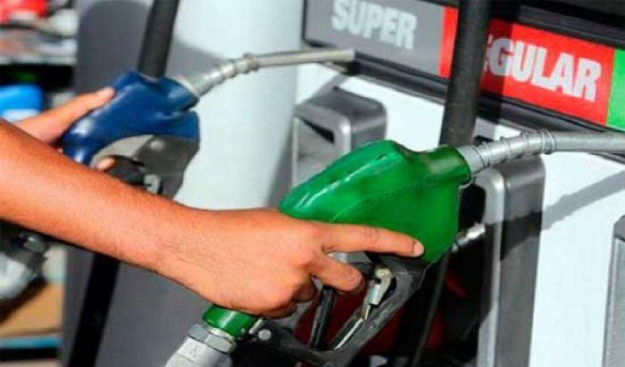 Imagen Principal de Nota: Nuevas alzas y bajas en los precios de los combustible en Honduras