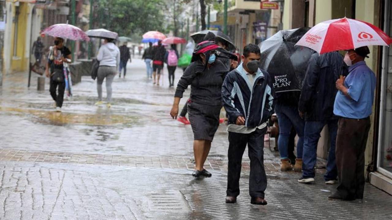 Imagen Principal de Nota: Varios departamentos de Honduras bajo alerta por paso de onda tropical
