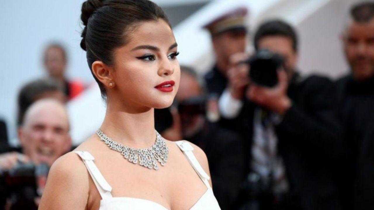 Imagen Principal de Nota: Selena Gómez detiene las bromas sobre su trasplante de riñón