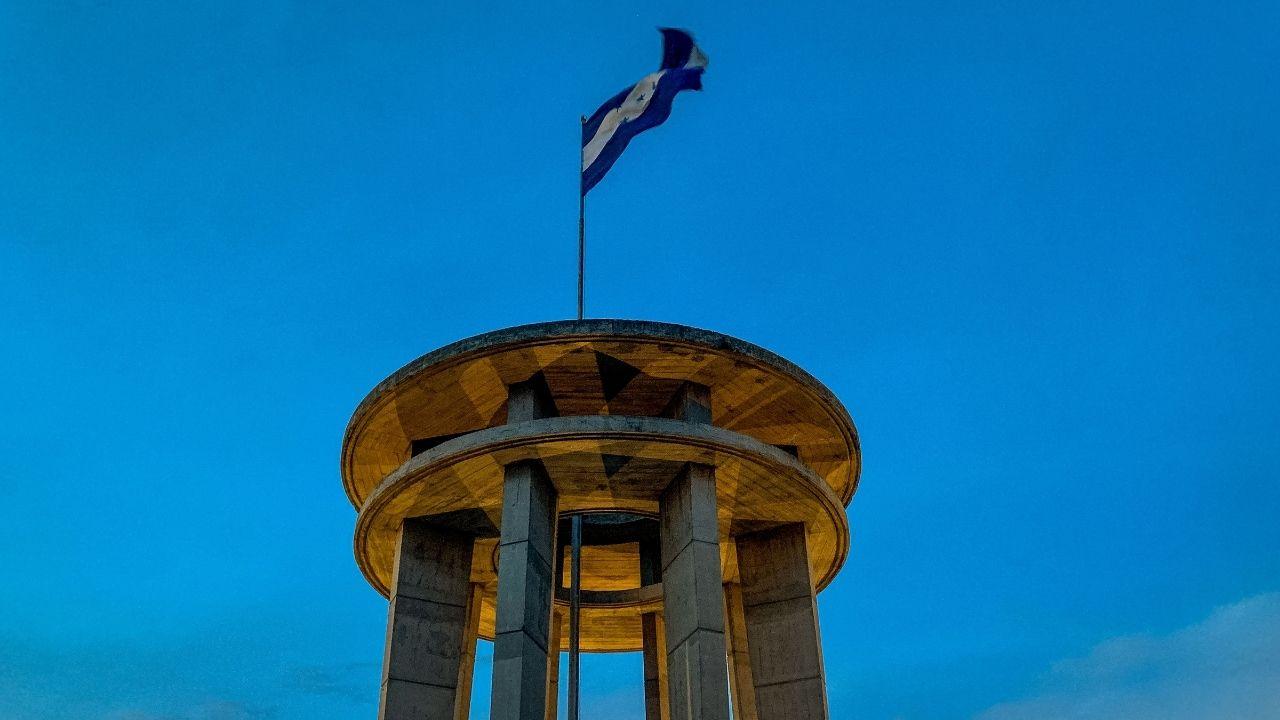 Imagen de Así se vivió la Izada de la Bandera en Casa Presidencial