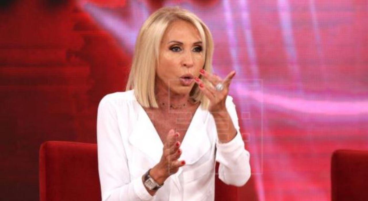 Imagen de Laura Bozzo delicada de salud mientras es buscada por la Interpol,  esto reveló su abogado