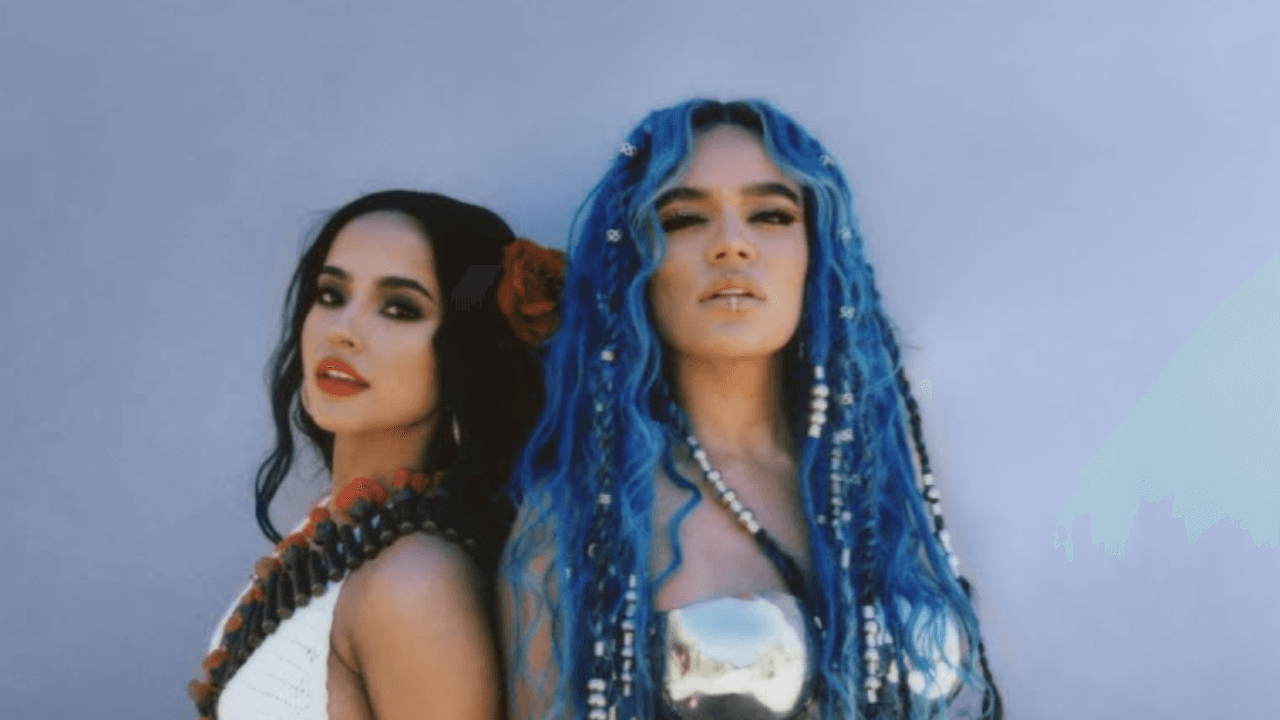 Imagen Principal de Nota: Becky G sorprende con su nuevo look inspirado en Karol G ¿nueva tendencia?