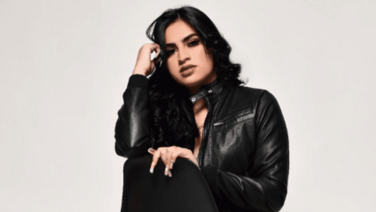 Imagen de Roxanna Somoza sorprende a seguidores al posar en atrevido conjunto de lencería
