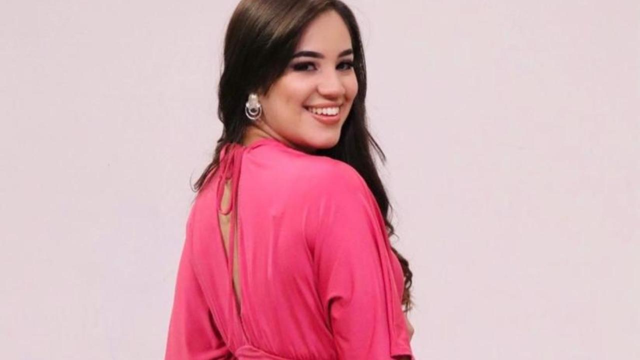 Imagen Principal de Nota: ¡Bienvenido verano 2022! La Kensy comparte sensuales fotografías en traje de baño y deja boquiabiertos a todos