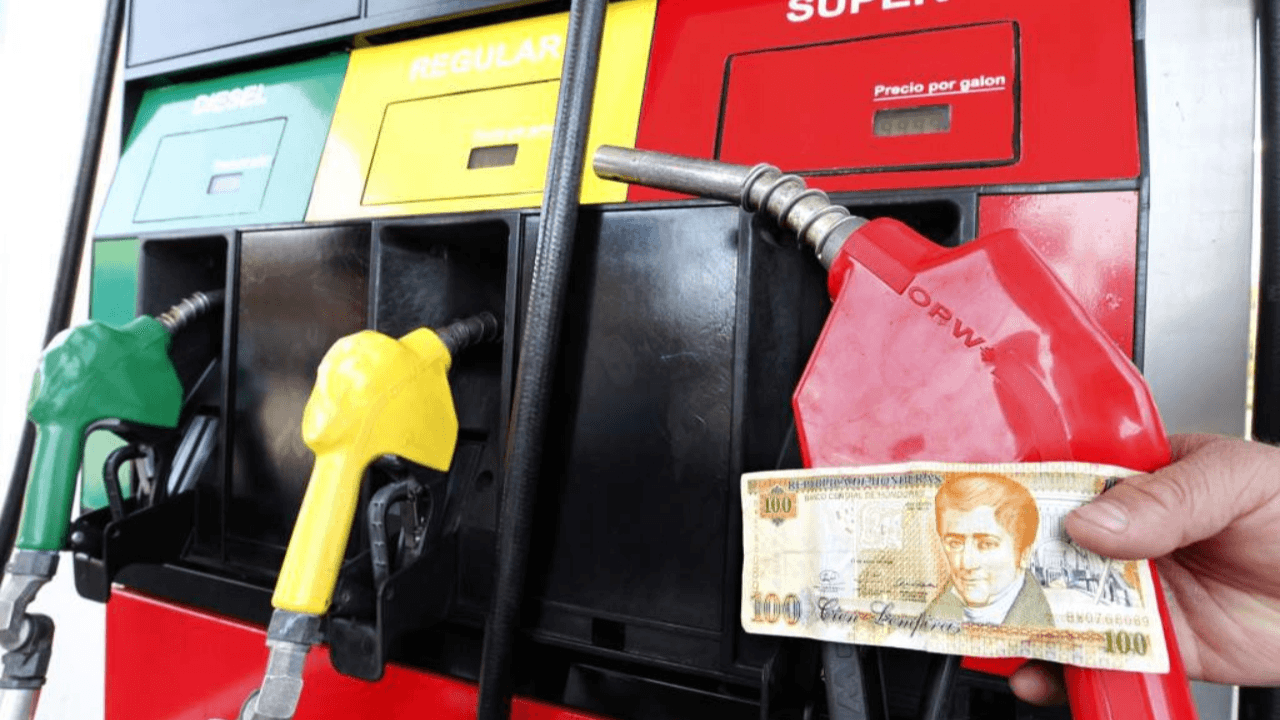 Imagen de Más de 4 lempiras subirá el precio del galón de gasolina súper en Honduras desde el lunes