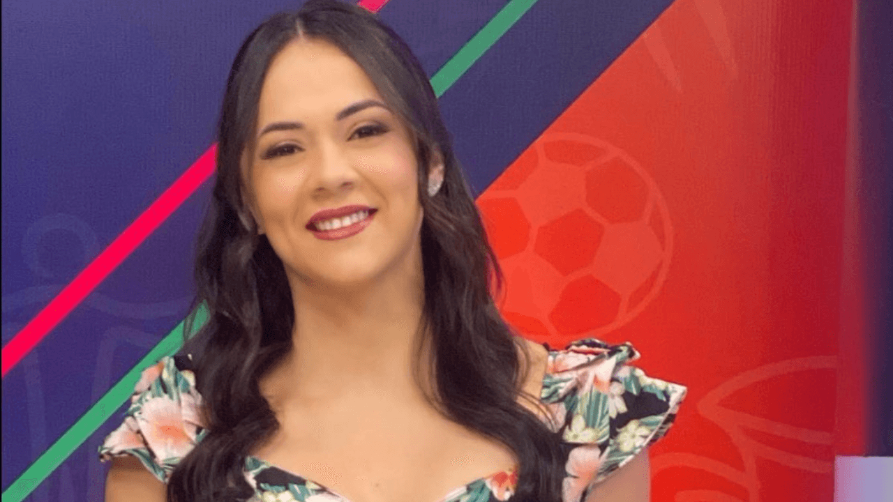 Imagen Principal de Nota: Así celebra su cumpleaños la presentadora de Deportes TVC,  Isabel Zambrano