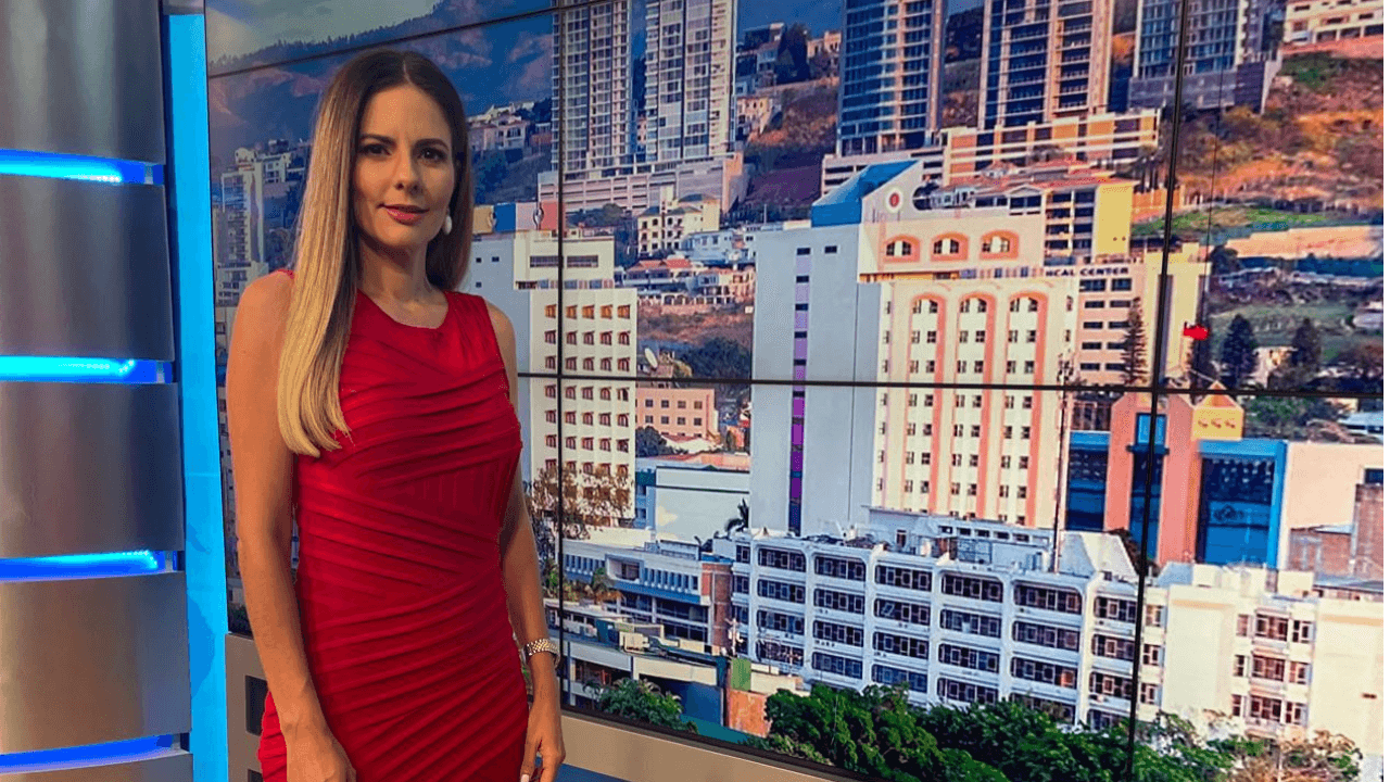 Imagen Principal de Nota: Evangelina Barquero regresa a noticieros Hoy Mismo y así le dieron la bienvenida