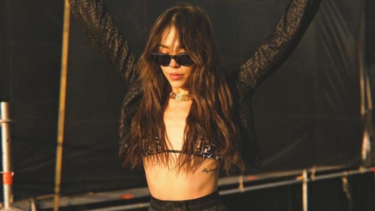 Imagen Principal de Nota: ¿Infiel? Captan a Danna Paola en un antro, pasada de copas y muy bien acompañada