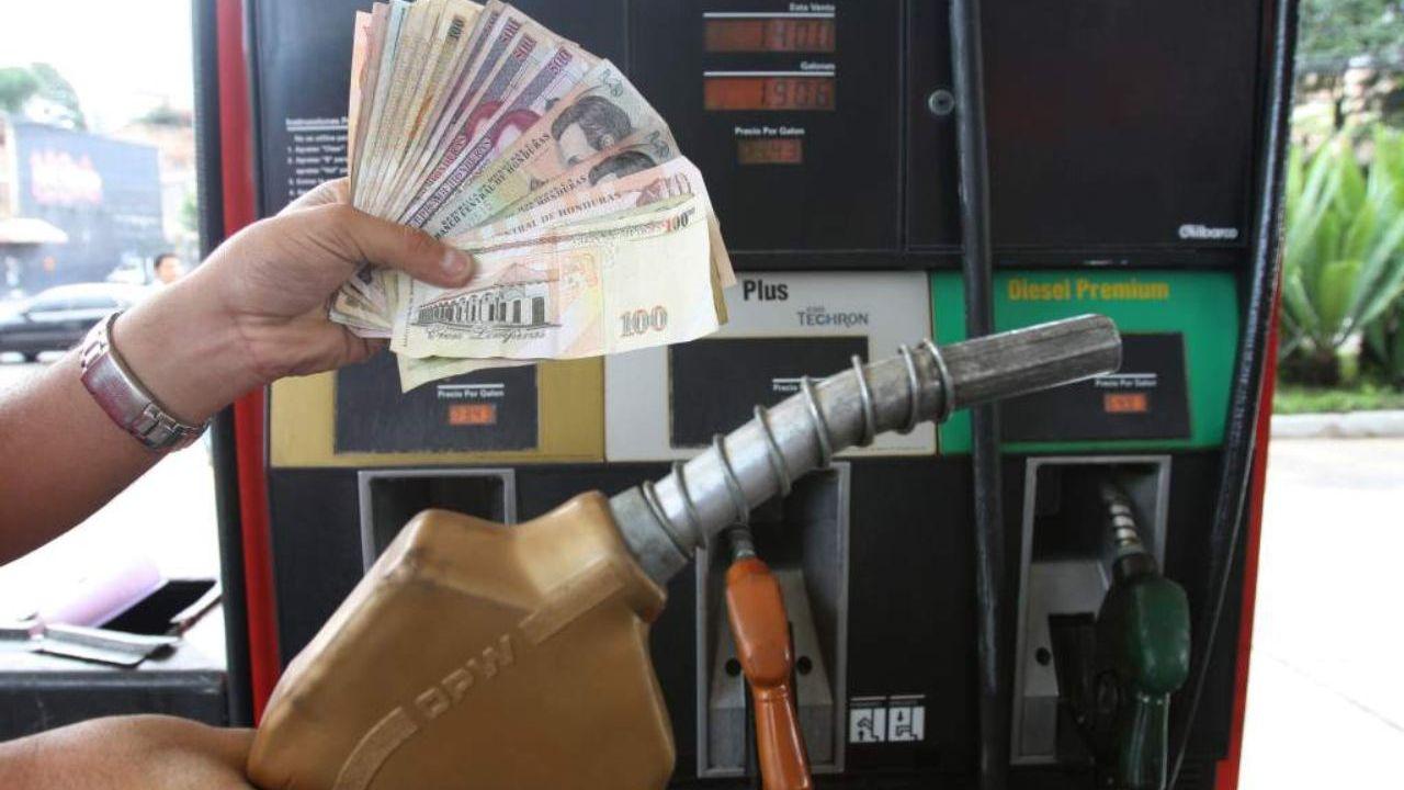 Imagen de ¿De cuánto es la nueva rebaja a los combustibles? Aquí la tabla de precios en Honduras