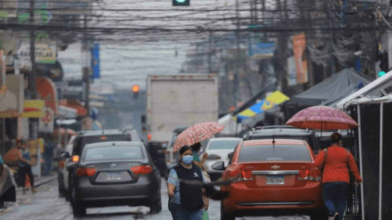Imagen Principal de Nota: Masa de aire frío continuará dejando lluvias y bajas temperaturas en Honduras