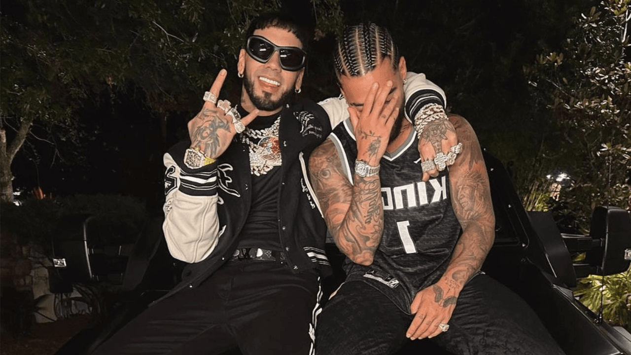 Imagen Principal de Nota: Fanáticos de Maluma rechazan colaboración con Anuel AA