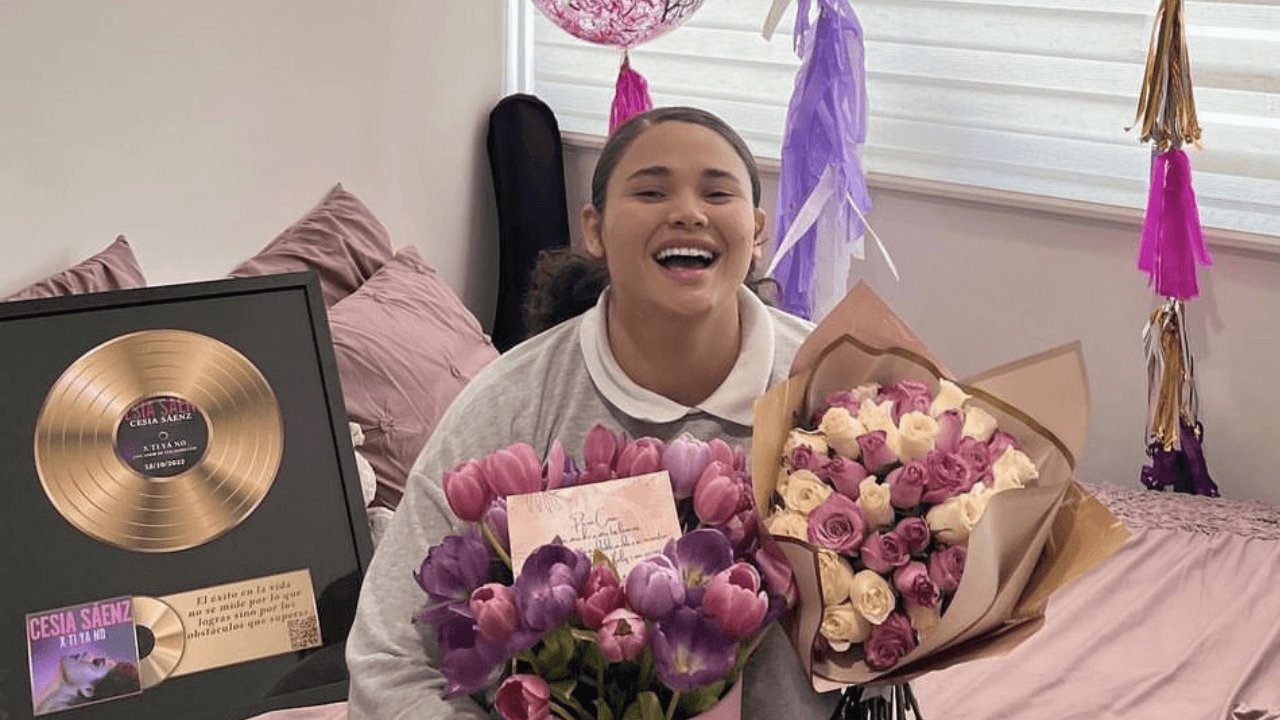 Imagen de Cesia Sáenz ya está en México para continuar con su carrera musical