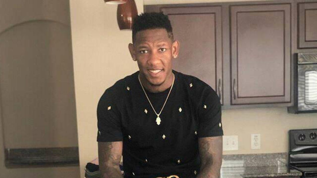 Imagen Principal de Nota: Romell Quioto sorprende al pintarse de negro las uñas de sus pies
