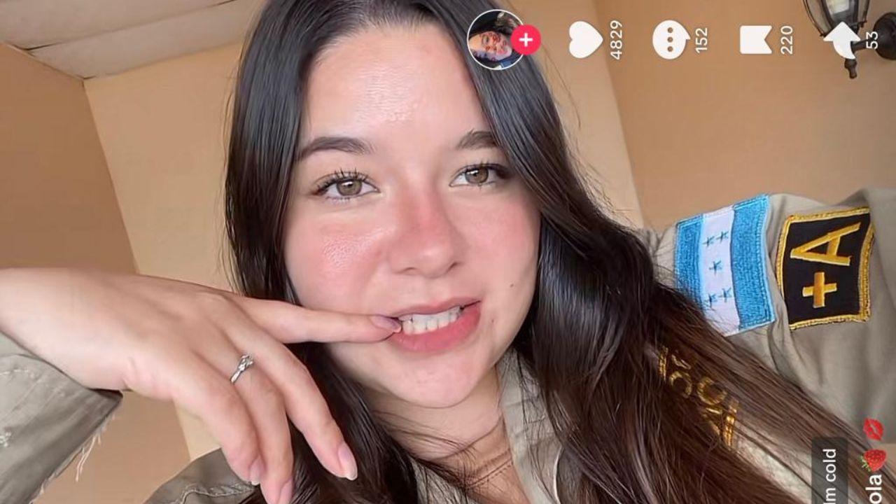 Imagen de Bombera hondureña incendia las redes con sus videos en TikTok