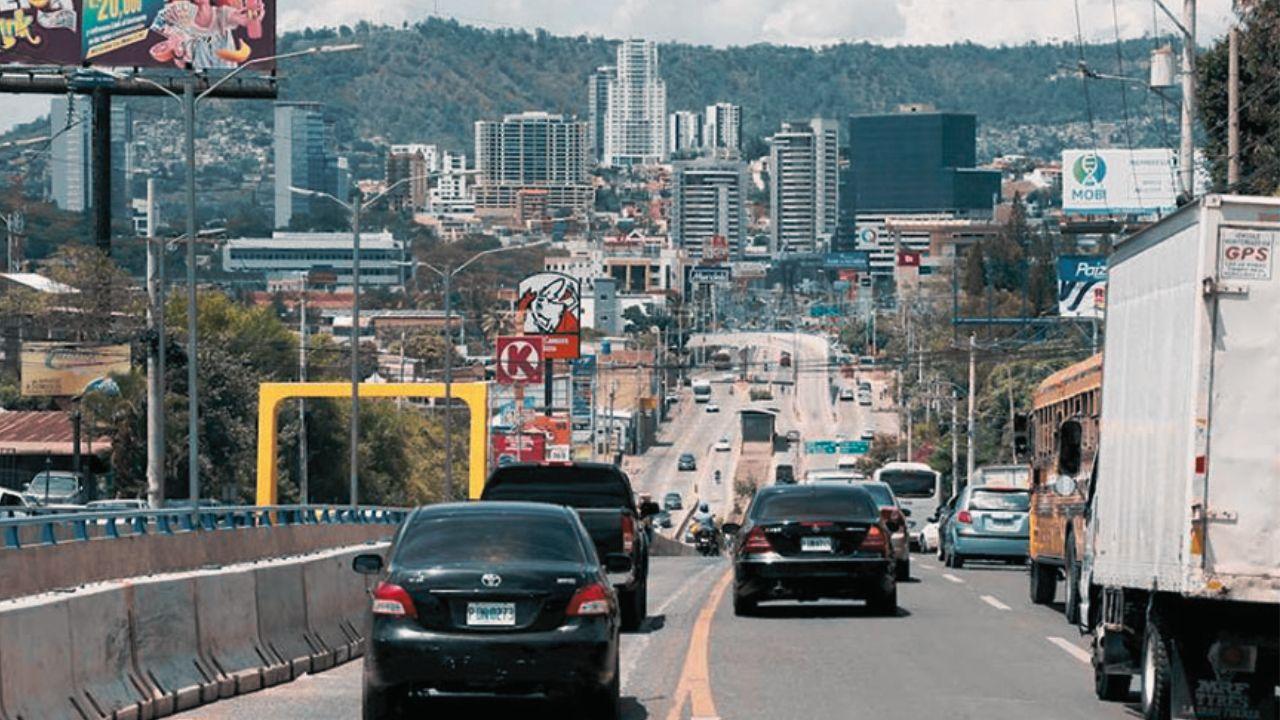 Imagen Principal de Nota: Tegucigalpa y Comayagüela, cerca de implementar el 'Hoy no circula'