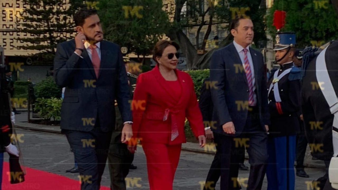 Imagen Principal de Nota: Independencia de Honduras: así lució la presidenta Xiomara Castro en la celebración de las fiestas patrias