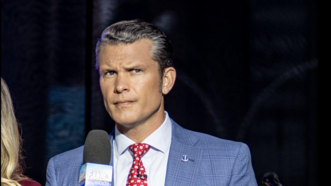 Imagen de Él es el presentador de noticias nominado por Trump como secretario de Defensa