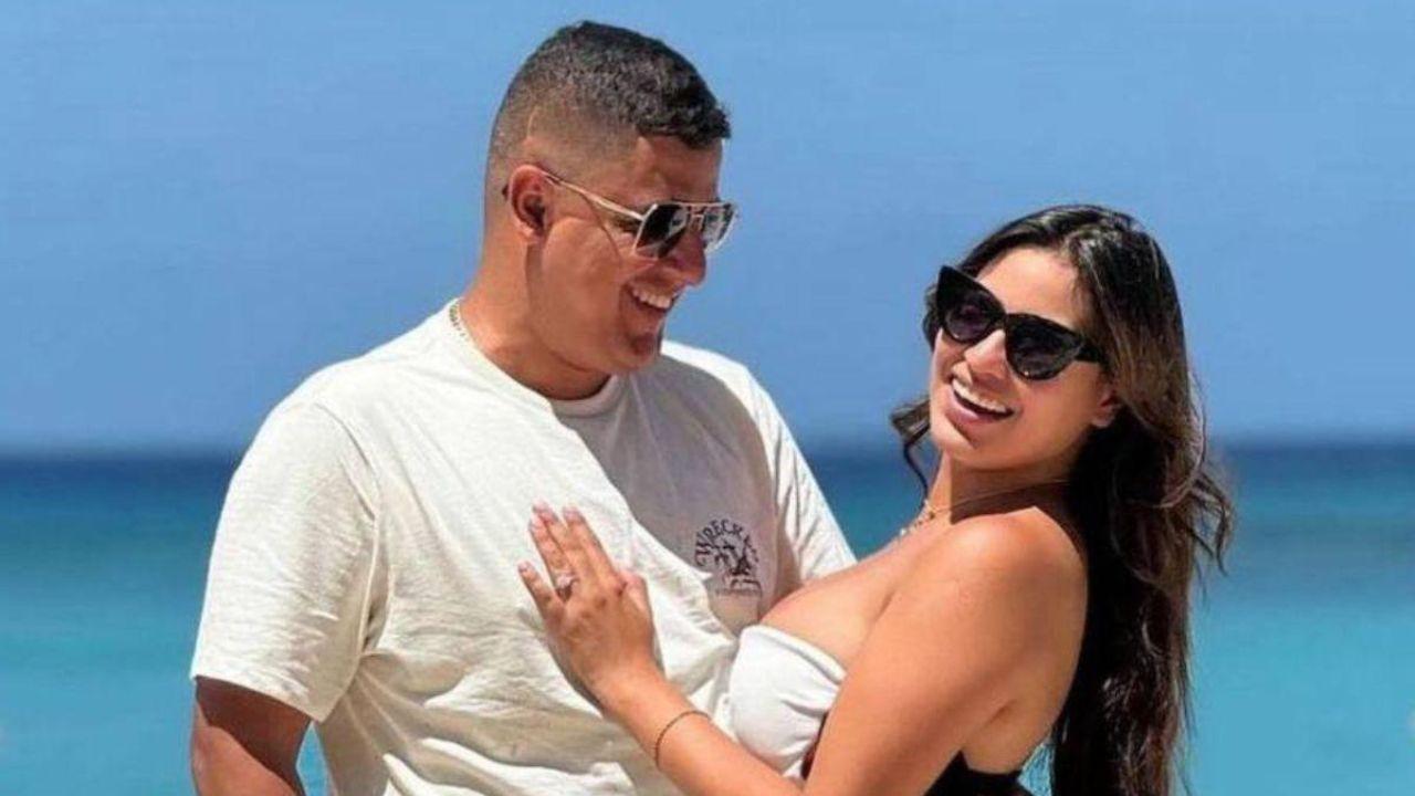 Imagen Principal de Nota: ¿Ya encontraste lugar? filtran llamada donde pareja de Rubio le pide la casa