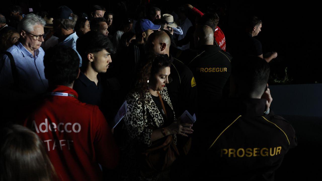 Imagen de Apagón en España: TikTok se llena de vivencias extremas y gente atrapada en ascensores