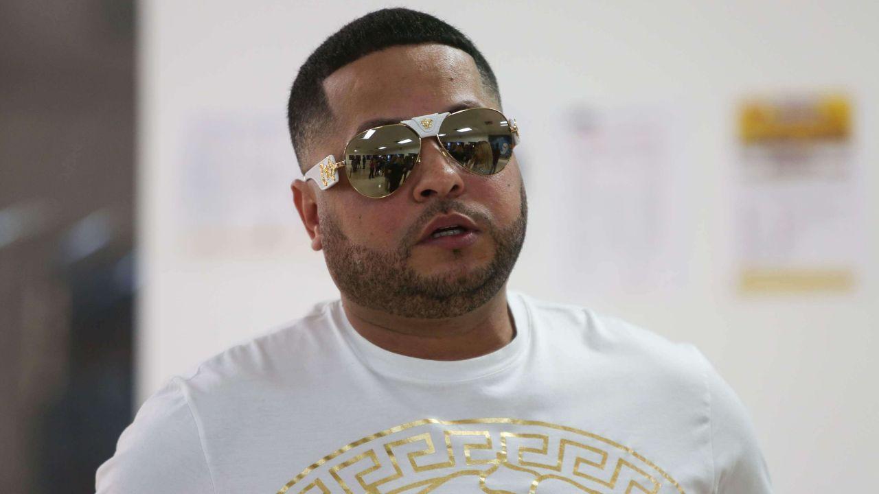 Imagen Principal de Nota: Arrestan al rapero puertorriqueño ‘Tempo’ en un aeropuerto: llevaba una bala